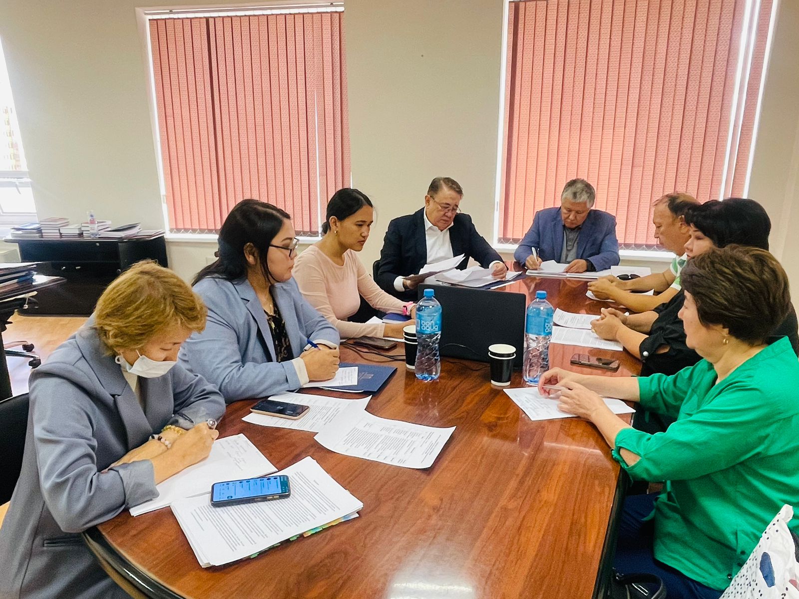 «ОРГАНИКАЛЫҚ ӨНІМ ӨНДІРУ ЖӘНЕ ОНЫҢ АЙНАЛЫМЫ ТУРАЛЫ» ЗАҢ ЖОБАСЫН ПАРЛАМЕНТАРИЗМ ИНСТИТУТЫНЫҢ АЛАҢЫНДА САРАПШЫЛАР ТАЛҚЫЛАДЫ