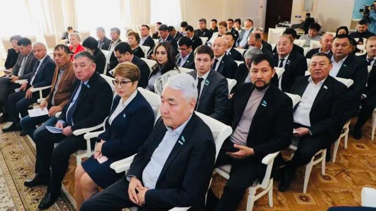 EXPERTS OF THE INSTITUTE OF PARLIAMENTARISM CONDUCTED A TRAINING COURSE FOR DEPUTIES OF MASLIKHATS OF FIVE REGIONS OF KAZAKHSTAN 