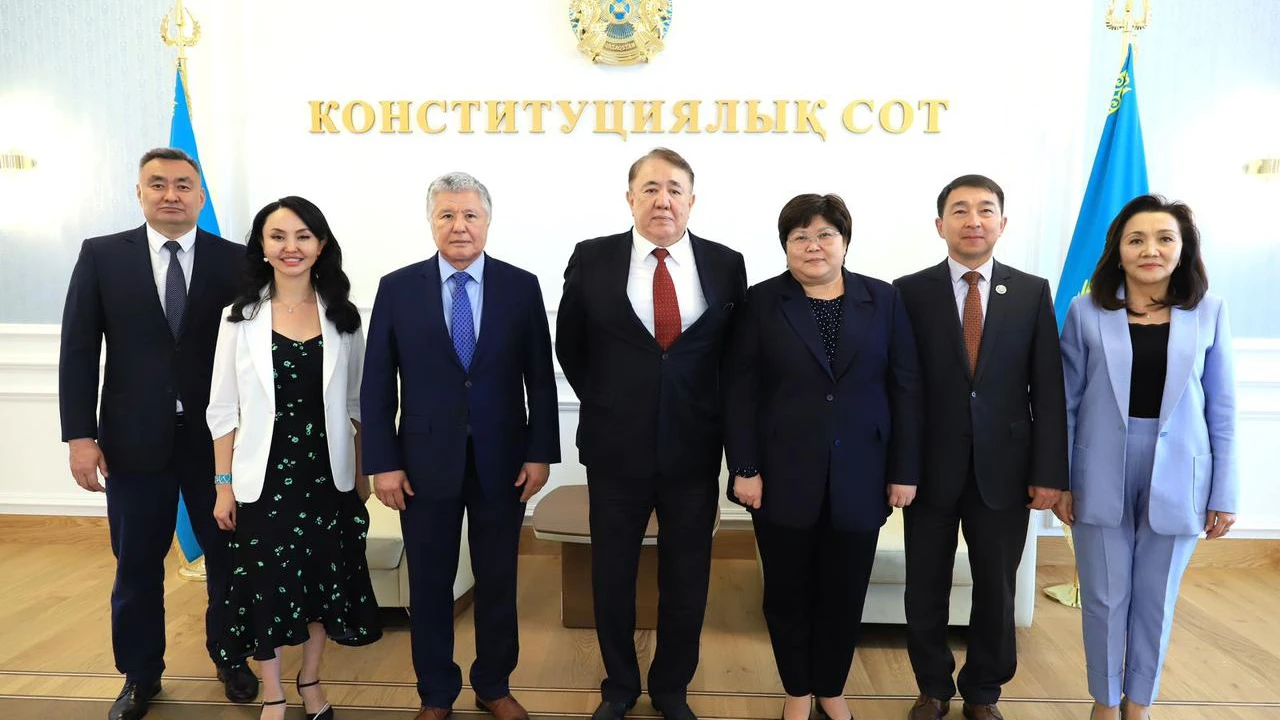 THE INSTITUTE OF PARLIAMENTARISM AND THE CONSTITUTIONAL COURT OF THE REPUBLIC OF KAZAKHSTAN HAVE AGREED TO COOPERATE IN THE FIELD OF IMPROVING THE LEGAL CULTURE OF CITIZENS AND STRENGTHENING CONSTITUTIONAL LEGALITY 