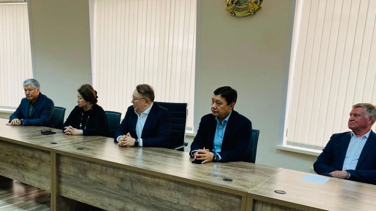 THE INSTITUTE OF PARLIAMENTARISM DISCUSSED THE IMPORTANCE OF A REFERENDUM ON THE CONSTRUCTION OF A NUCLEAR POWER PLANT IN KAZAKHSTAN 