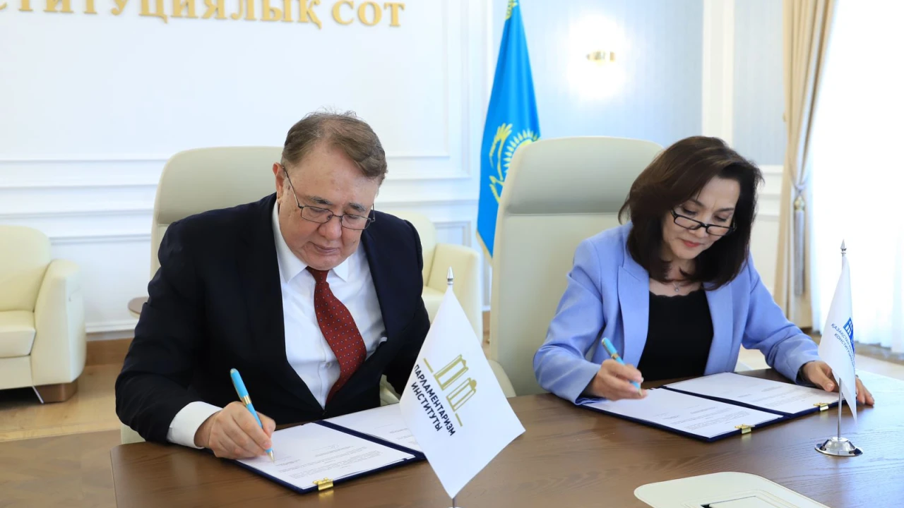 THE INSTITUTE OF PARLIAMENTARISM AND THE CONSTITUTIONAL COURT OF THE REPUBLIC OF KAZAKHSTAN HAVE AGREED TO COOPERATE IN THE FIELD OF IMPROVING THE LEGAL CULTURE OF CITIZENS AND STRENGTHENING CONSTITUTIONAL LEGALITY 