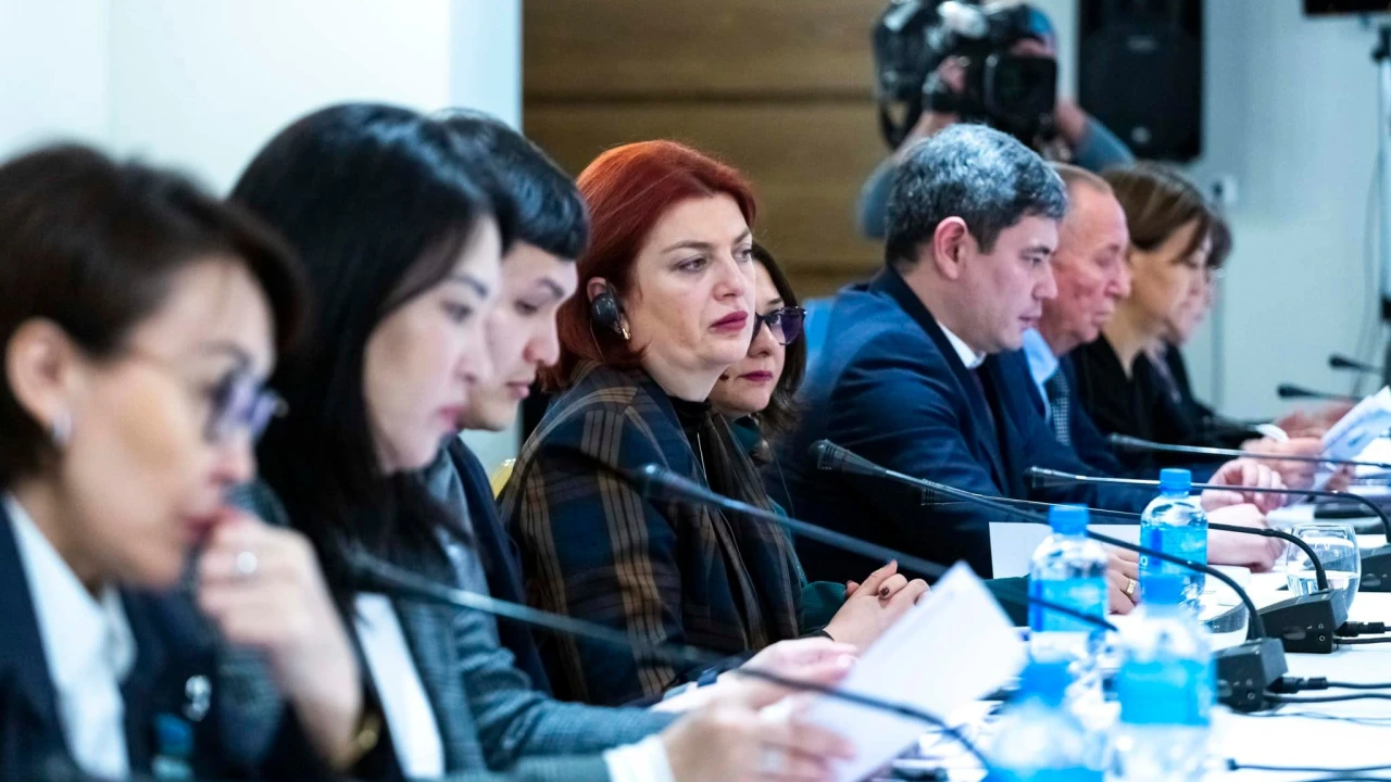 On December 21, 2023, an international round table on "Constitutional reform and optimization of forms and methods of parliamentary control over the execution of laws by civil servants in the framework of digital government" was held. 