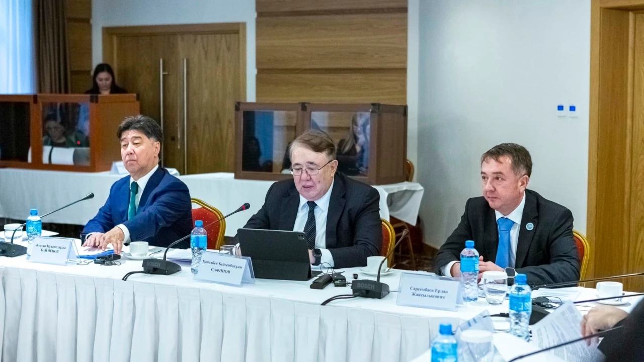 On December 21, 2023, an international round table on "Constitutional reform and optimization of forms and methods of parliamentary control over the execution of laws by civil servants in the framework of digital government" was held. 