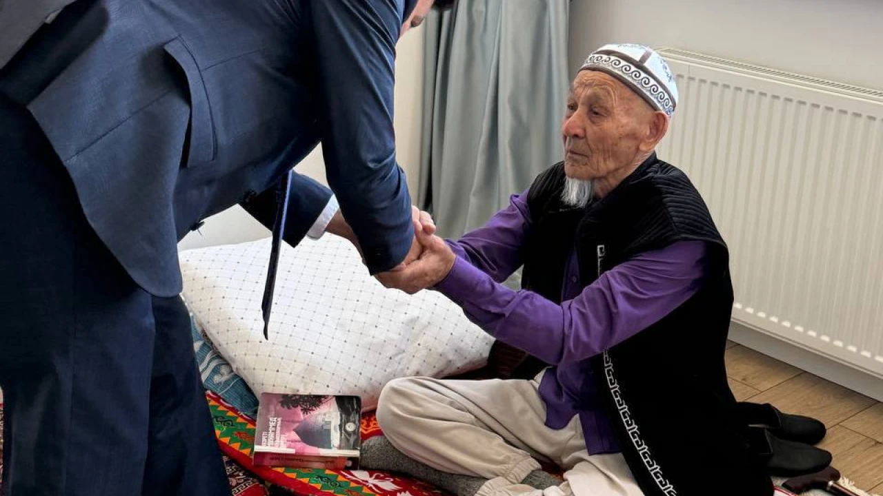 В УДП поздравили труженика тыла с 95-летием и приближающимся Днём Победы