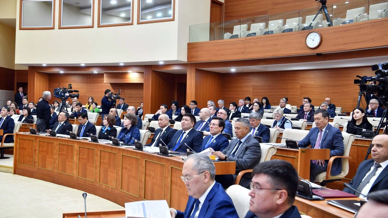 FIVE YEARS OF THE INSTITUTE OF PARLIAMENTARISM: THE EURASIAN EXPERT FORUM WAS HELD IN THE MAZHILIS 