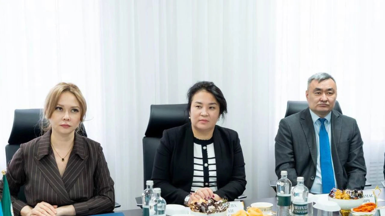 The Institute of Parliamentarism and KazATU named after S. Seifullin signed a memorandum of cooperation 