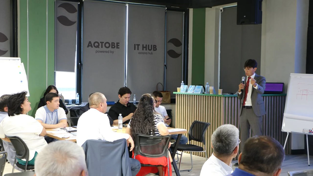 A training session for deputies of district maslikhats was held in Aktobe 