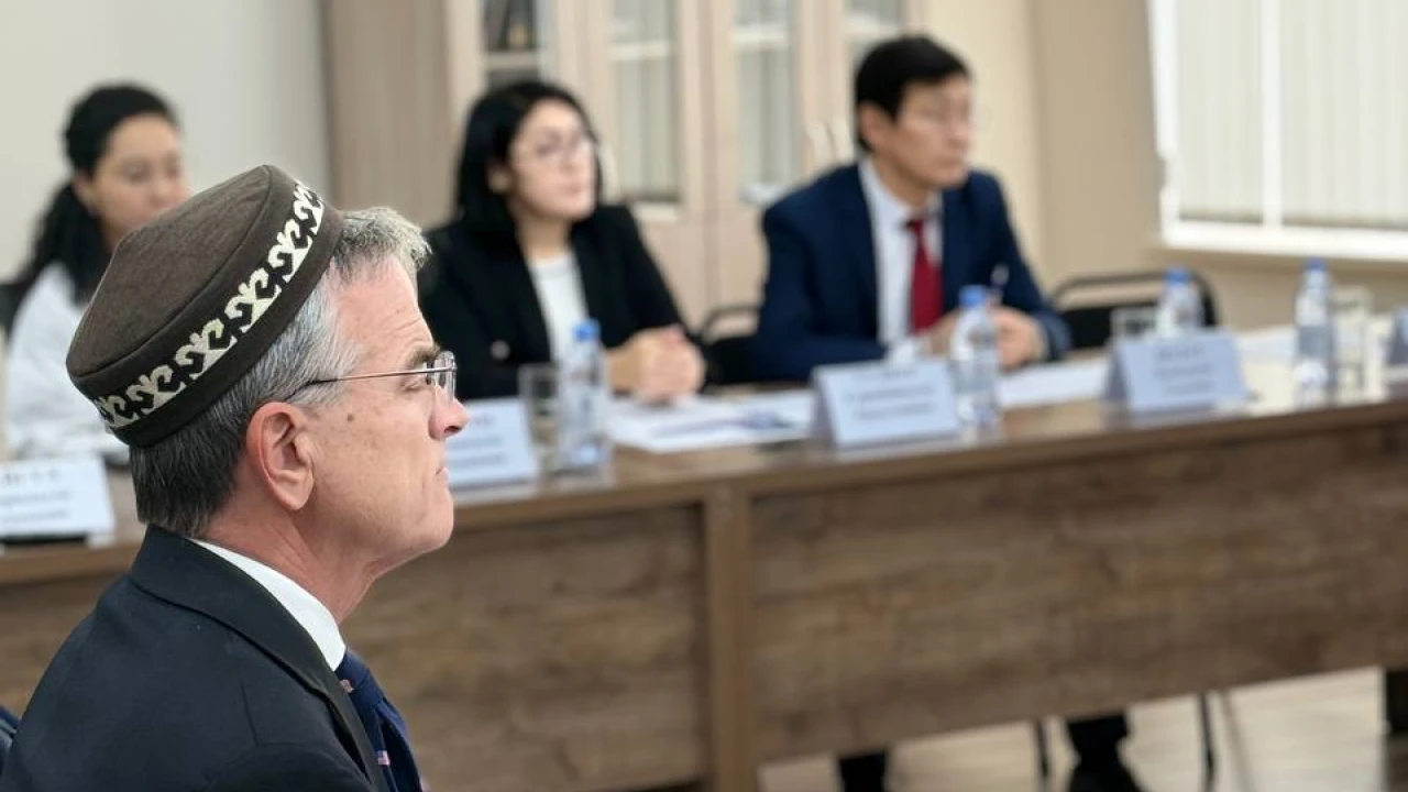 The Institute of Parliamentarism discussed the use of the state language in lawmaking 
