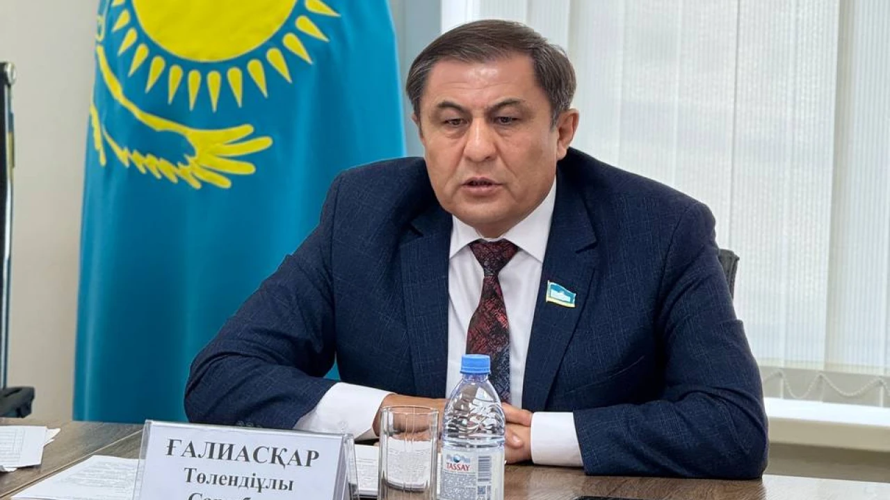 The Institute of Parliamentarism discussed the use of the state language in lawmaking 