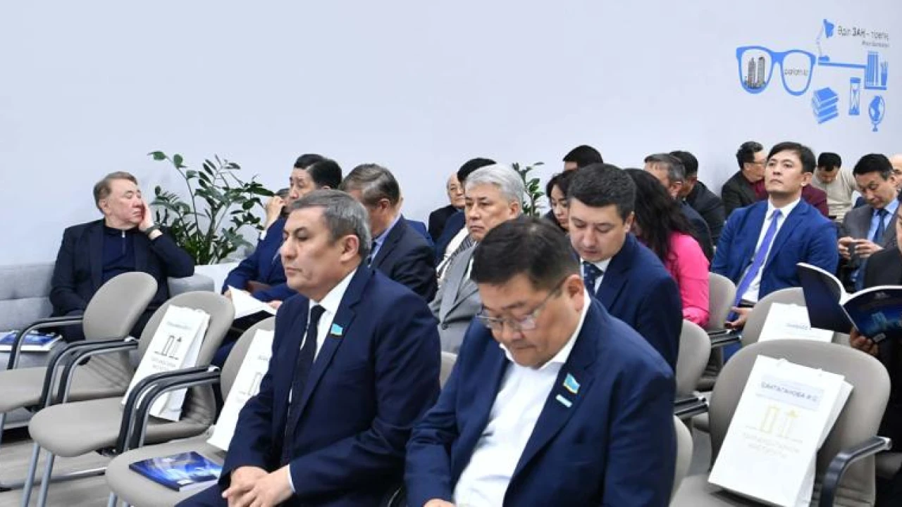 Қазақстан Республикасы Парламенті кітапханасында «Парламентаризм жаршысы» ғылыми журналының таныстырылымы өтті 
